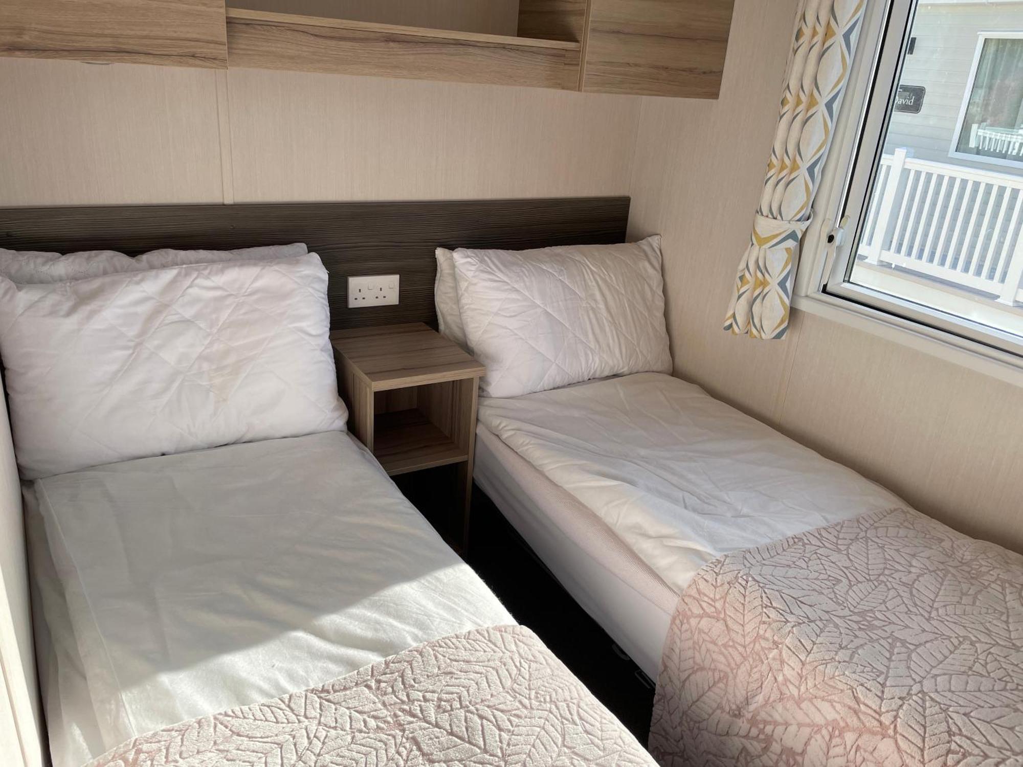 Rockley Park Private Holiday Homes Poole Ngoại thất bức ảnh