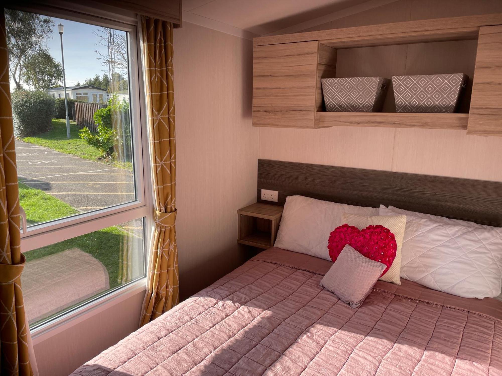 Rockley Park Private Holiday Homes Poole Ngoại thất bức ảnh
